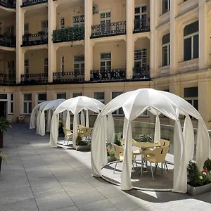 Hotel Mera, Boedapest