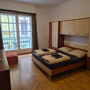  Albergue Boomerang