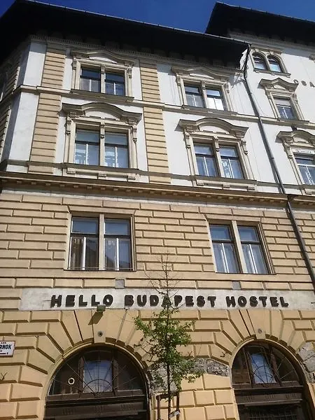Walking Bed Budapest Hostel